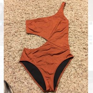 One shoulder cutout one piece